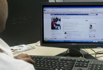 للحدّ من إزعاج الآخرين: فايسبوك يتقاضى رسوماً على الرسائل